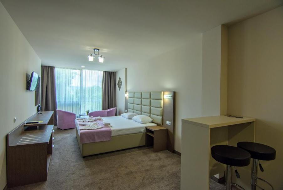 Hotel Magnific Кранево Экстерьер фото